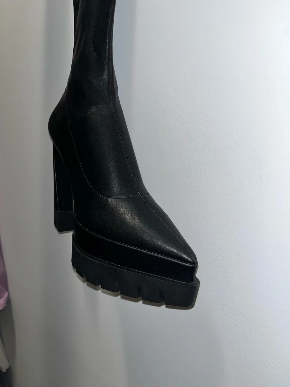 Steve Madden Sexy Black Platform Knee-High Women's Boot - Classic Style